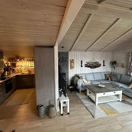 Koselig I Sjokanten Tatil Evi